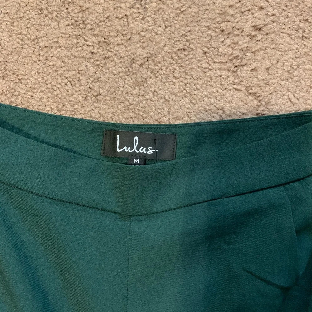 Lulu’s pants - Picture 2 of 3